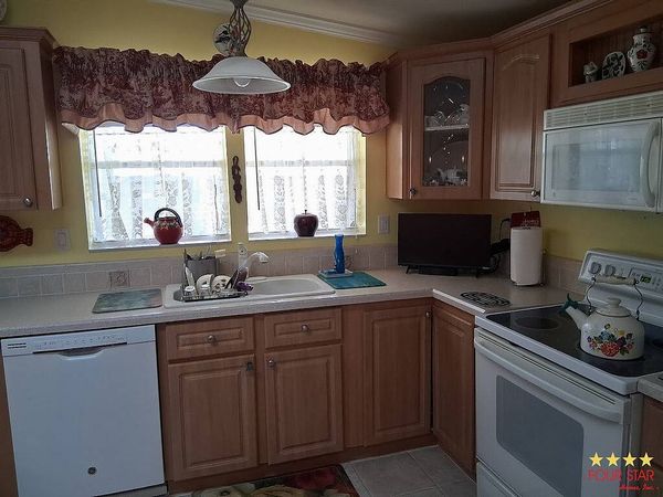 13 Chatsworth Ln, Flagler Beach FL 32136