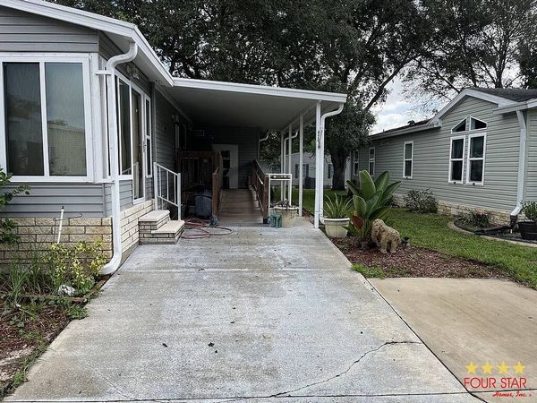 420 Kingslake Dr, DeBary FL 32713