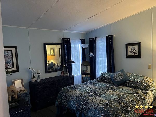 420 Kingslake Dr, DeBary FL 32713