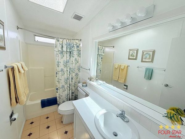 194 Costa Rica, Edgewater FL 32141