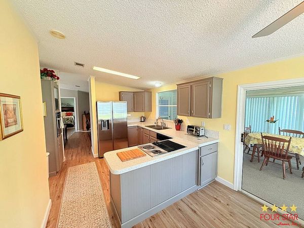 194 Costa Rica, Edgewater FL 32141