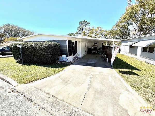 265 Countryside Dr. , Orange City FL 32763