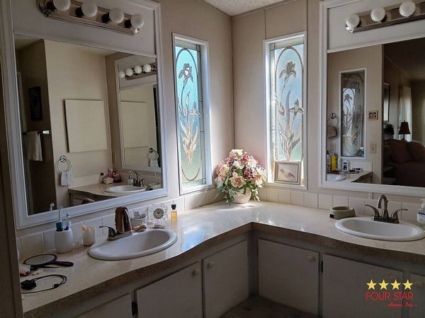 382 kINGSLAKE dR, DeBary FL 32713