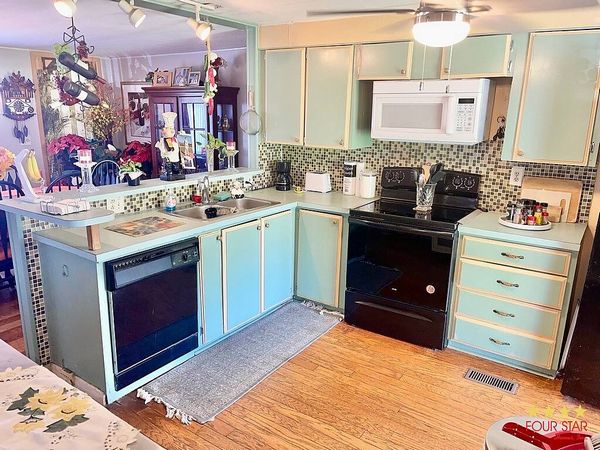 103 Pickering Dr., Kissimmee FL 34746