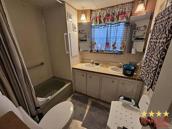 503 Sunrise Dr, Leesburg FL 32159