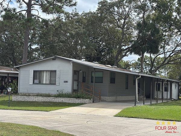 2374 Windermere Ln, Orange City FL 32763