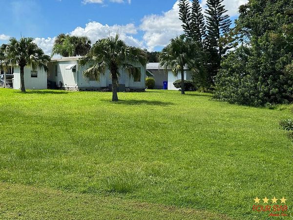 8775 20th St, Lot 581, Vero Beach FL 32966