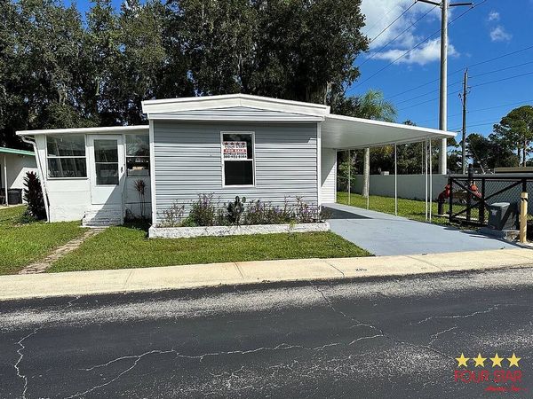 1000 Walker St, Lot 215, Daytona Beach FL 32117