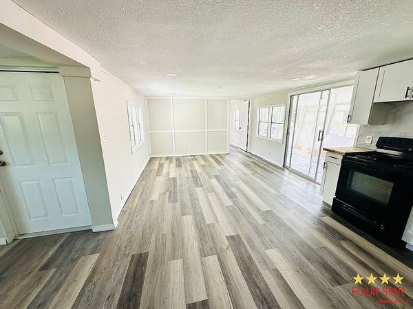 1000 Walker St, Lot 215, Daytona Beach FL 32117