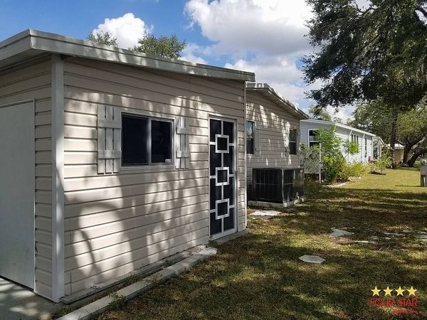 2904 Hillcrest Dr., Sarasota FL 34234