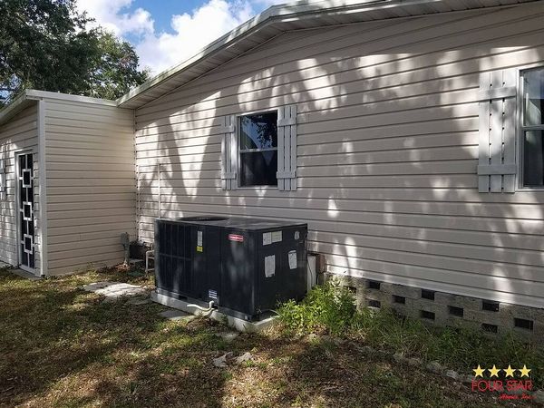 2904 Hillcrest Dr., Sarasota FL 34234