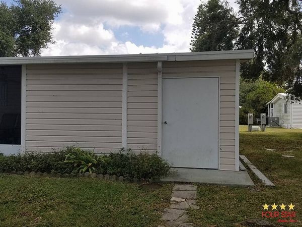 2904 Hillcrest Dr., Sarasota FL 34234