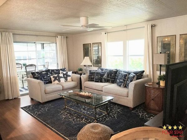 2904 Hillcrest Dr., Sarasota FL 34234