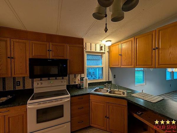 1192 Meadow Finch Dr, Winter Garden FL 34787