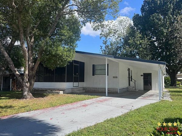 1823 Warwick Hills Dr, Lot 986, Orlando FL 32826