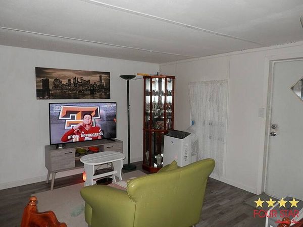 1250 LAKEVIEW DRIVE #17, DeLand FL 32724