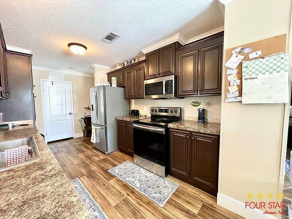 105 Park Lane, Leesburg FL 34788