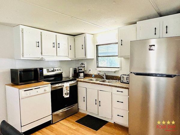 95 HILLCREST LN, Leesburg FL 34748