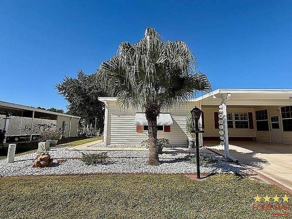 3140 Meadowlea Drive , DeLand FL 32724