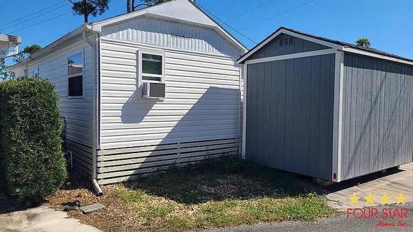 26 Holiday Dr, Bunnell FL 32110