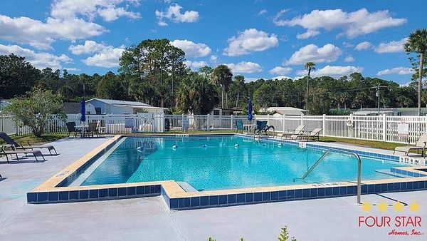 26 Holiday Dr, Bunnell FL 32110