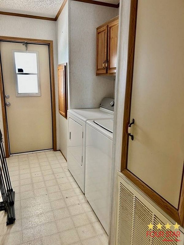 499 La Playa, Edgewater FL 32141