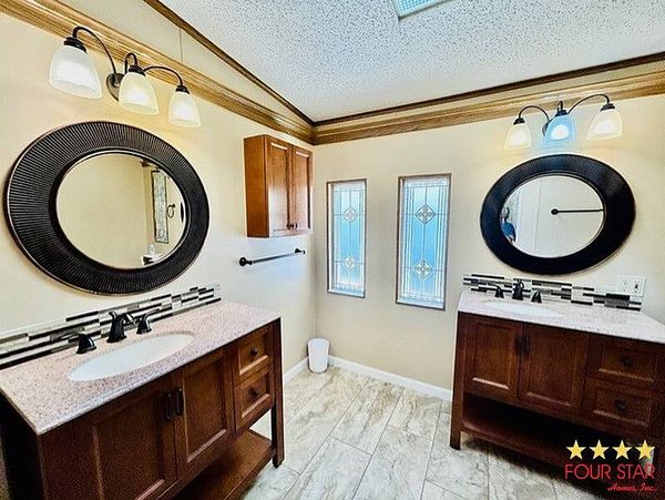 499 La Playa, Edgewater FL 32141