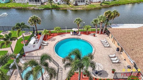 1370 Autumn Drive, Tampa FL 33613