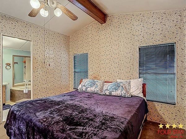 1370 Autumn Drive, Tampa FL 33613