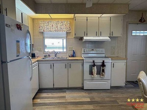 2442 Greenhedge Dr, Orange City FL 32763