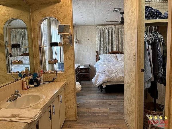 2442 Greenhedge Dr, Orange City FL 32763