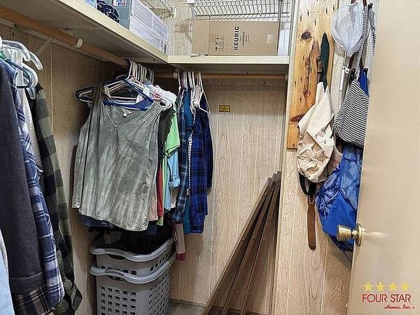 2442 Greenhedge Dr, Orange City FL 32763