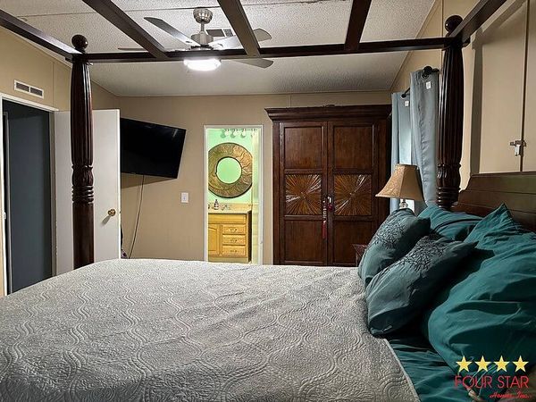 2333 Sandlewood Ln, Orange City FL 32763