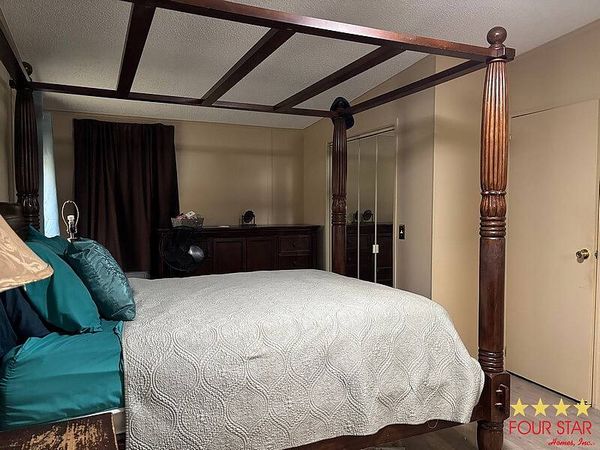 2333 Sandlewood Ln, Orange City FL 32763