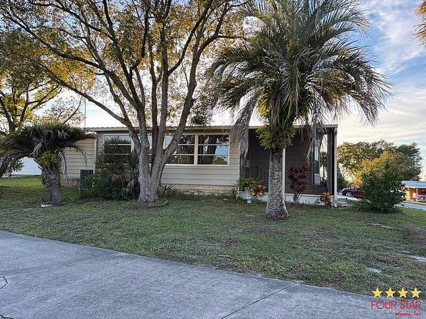 2484 Woodvale Ter, Orange City FL 32763