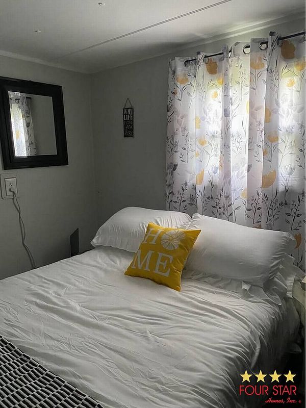 539 S Greenway Dr, Port Orange FL 32127