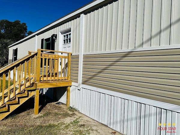 267 Circle Dr, DeLand FL 32724