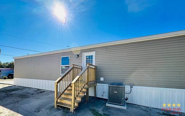 267 Circle Dr, DeLand FL 32724