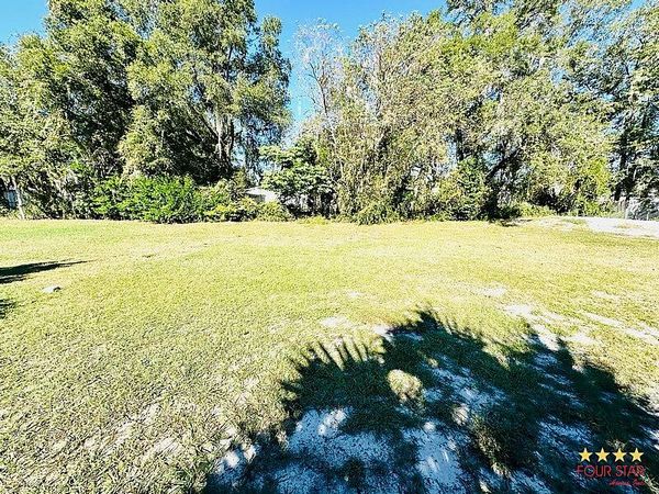 267 Circle Dr, DeLand FL 32724