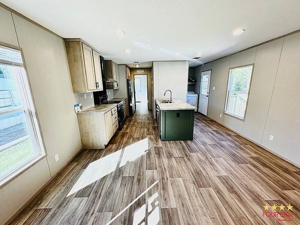 267 Circle Dr, DeLand FL 32724