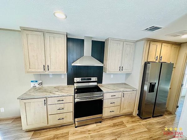 267 Circle Dr, DeLand FL 32724