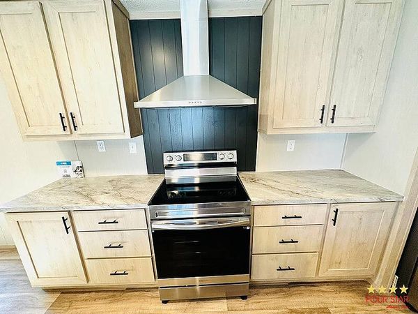 267 Circle Dr, DeLand FL 32724