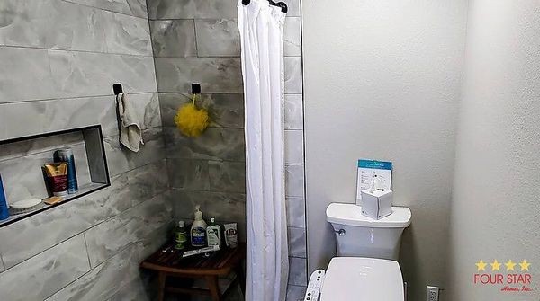 1270 Citrus Dr, Leesburg FL 34788