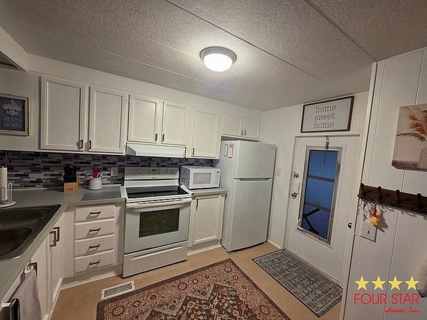 135 Kings Blvd, Leesburg FL 34748