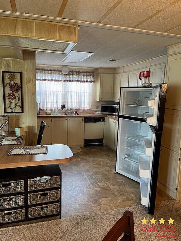 14240 Pine Valley Rd, Orlando FL 32826