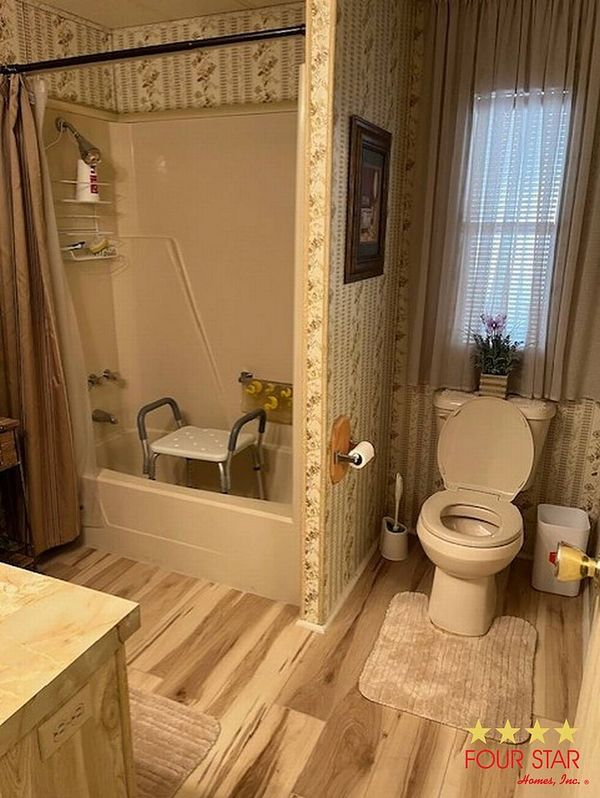 14240 Pine Valley Rd, Orlando FL 32826