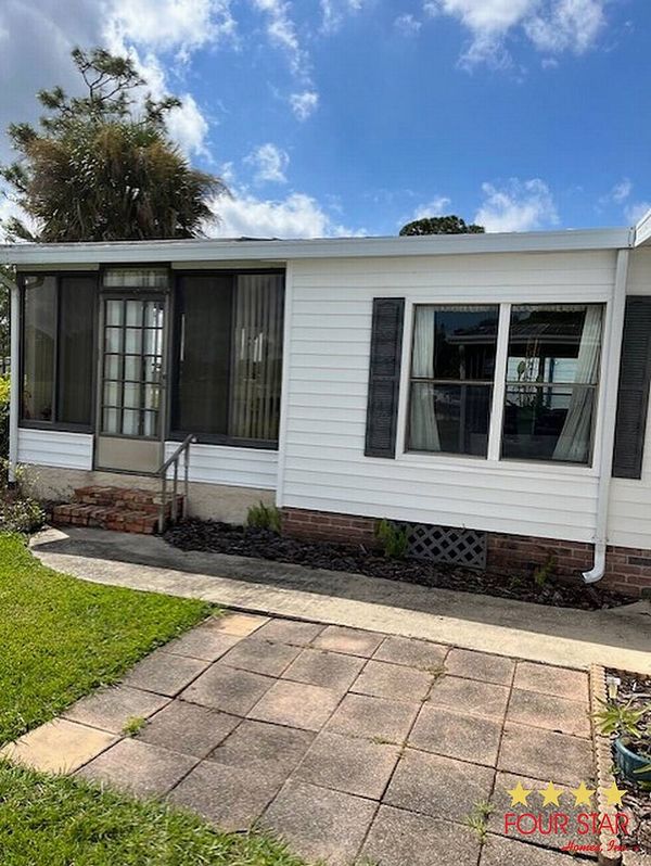 14240 Pine Valley Rd, Orlando FL 32826