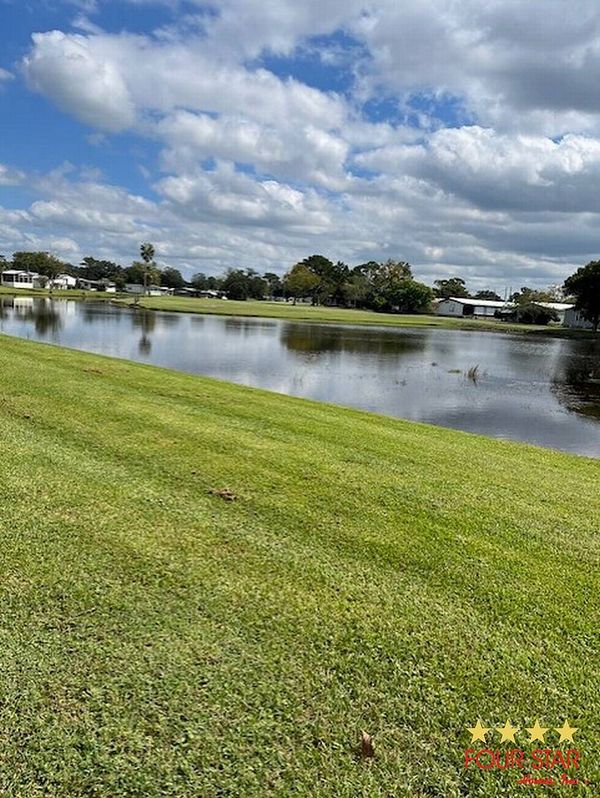 14240 Pine Valley Rd, Orlando FL 32826