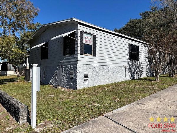 451 Greenhedge Dr, Orange City FL 32763