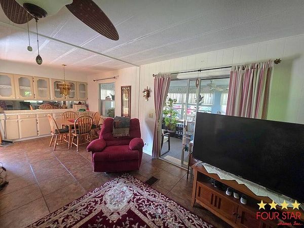 300 S Nursery Rd, Leesburg FL 34748